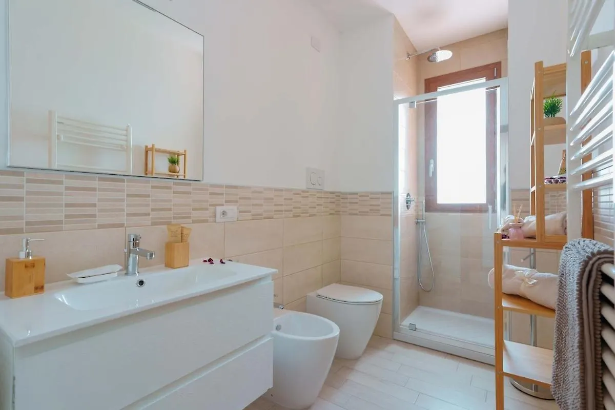 Casa Suite Himalaya Estate In Sardegna Vicino Al Mare E Aeroporto Wi-Fi & Parcheggio 셀라기우스